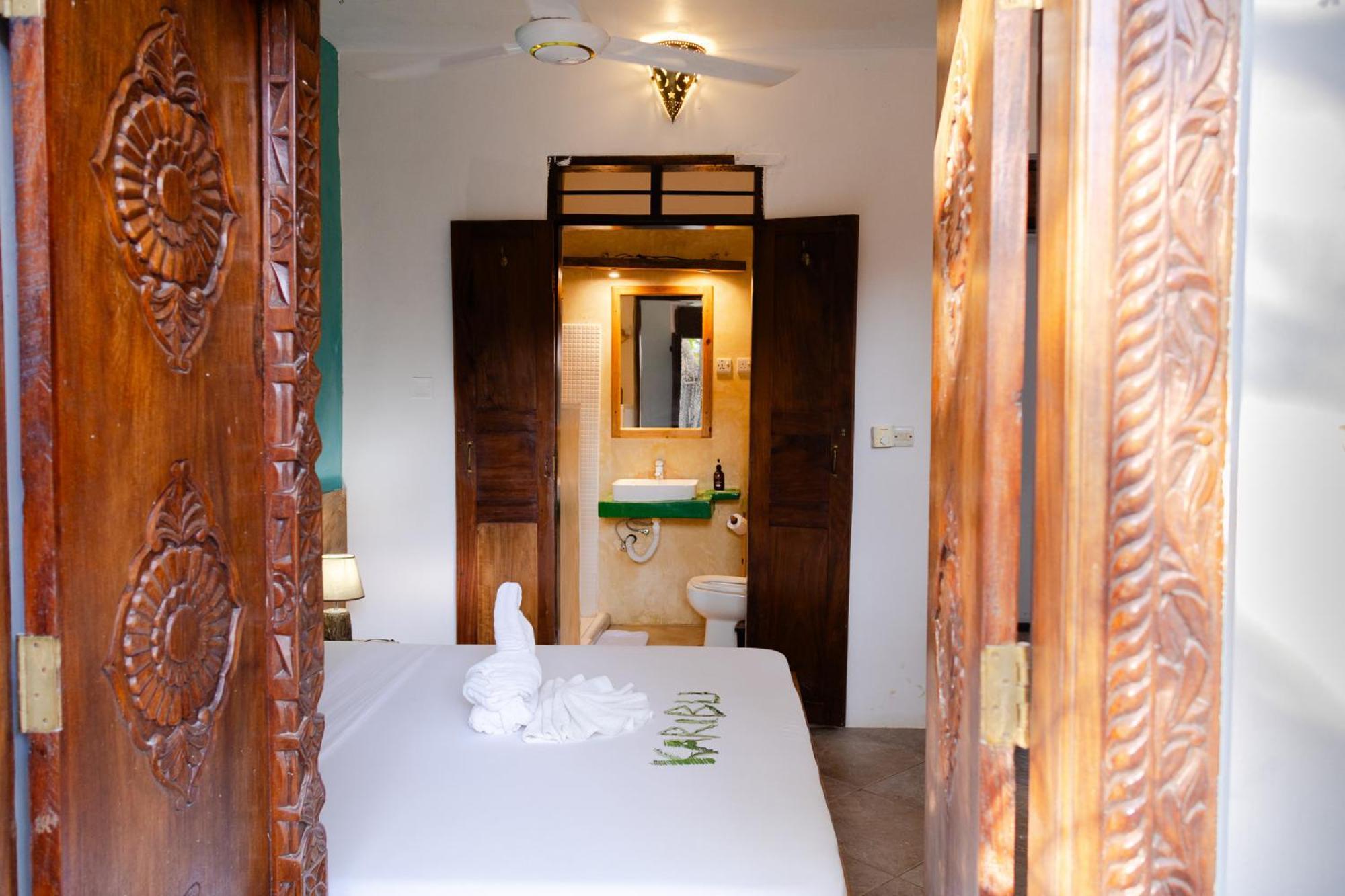 Pili Pili Paradise Beach Hotel