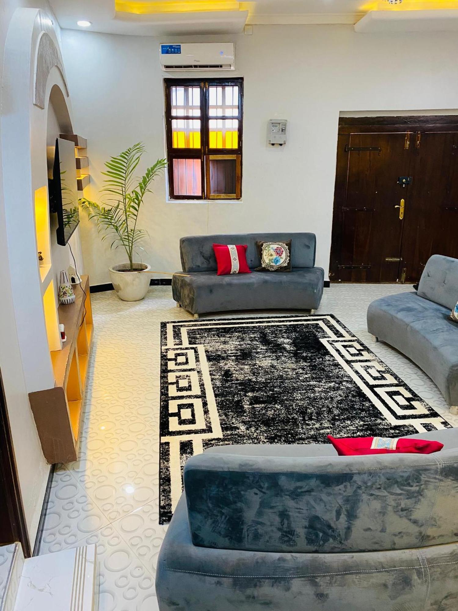 Khalifa Zanzibar