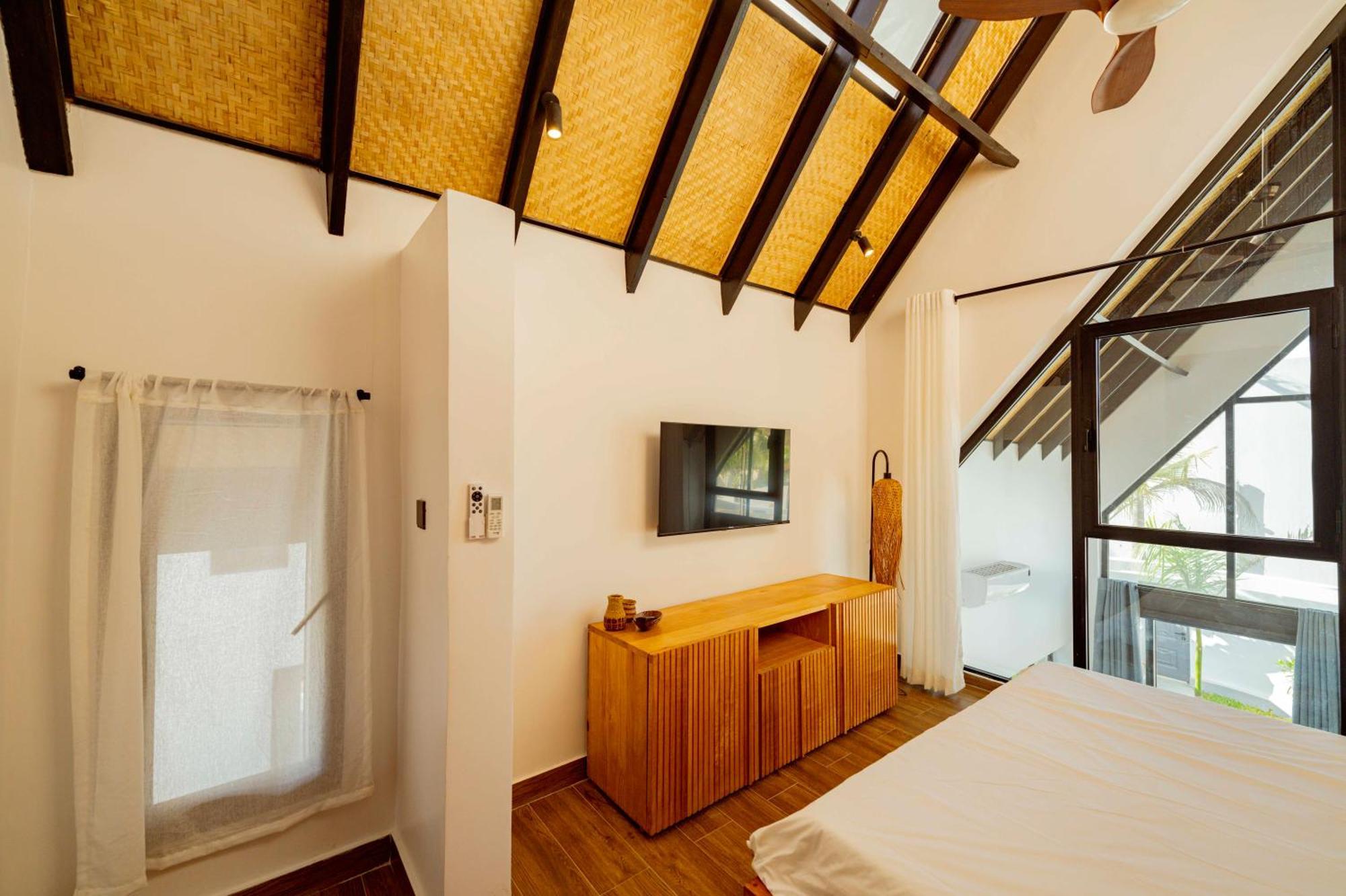 Villa Emerald By Emerald Escapes Ltd *