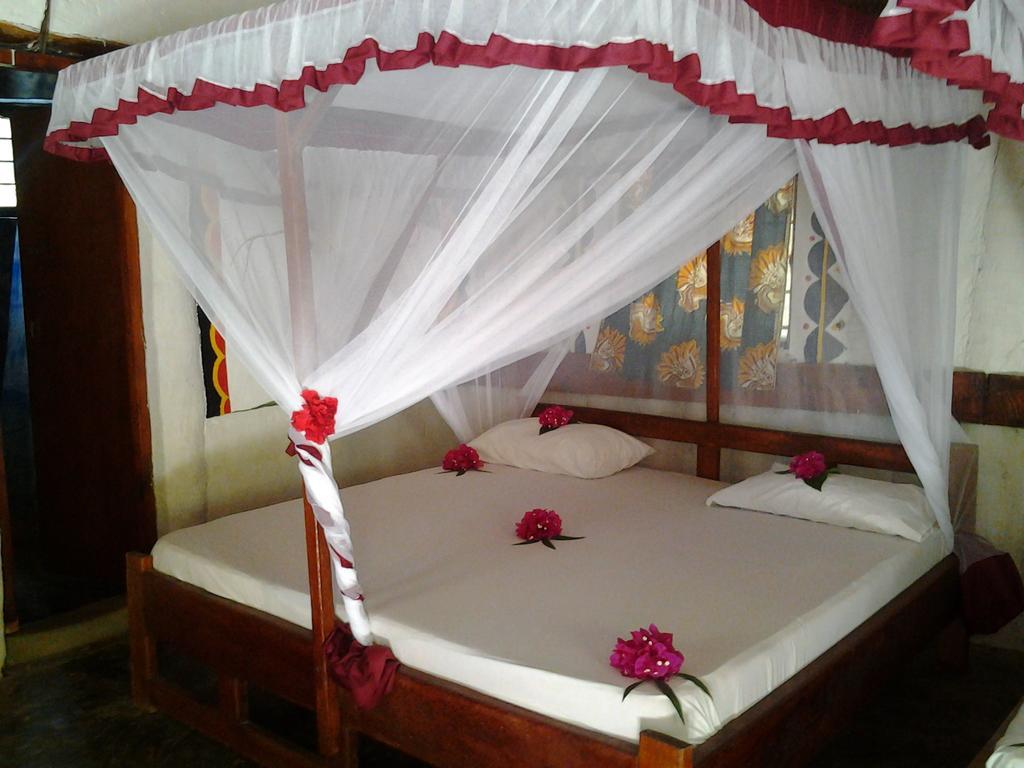 Mustapha' S Place Bwejuu