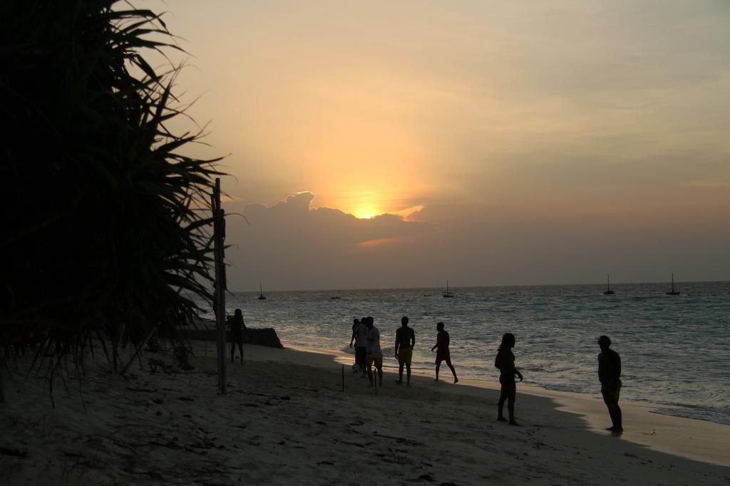 Kajibange Bar And Guest house 3*