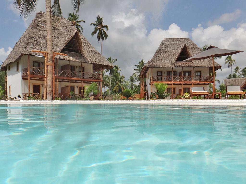 Bay Hotel Pongwe
