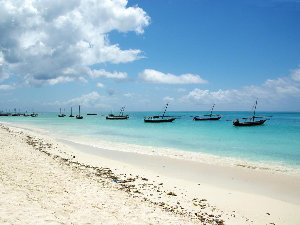 Bay Hotel Pongwe