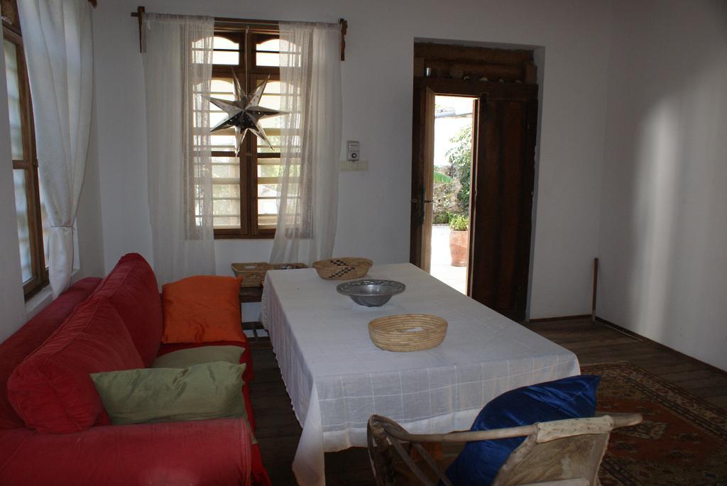 House Of Plenty Jambiani Homestay *