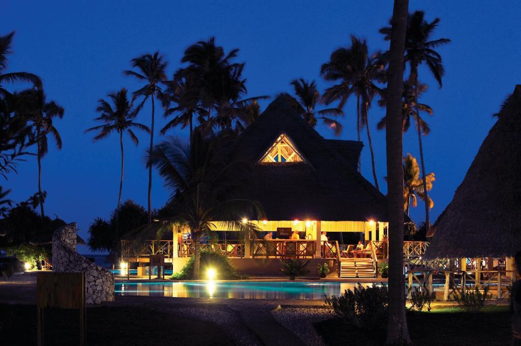 Resort Neptune Pwani & Zanzibar 5*