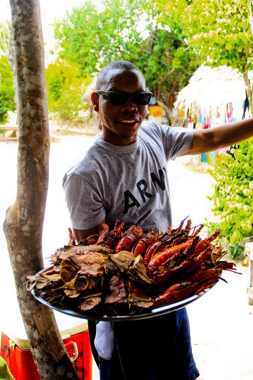 Hotel Samaki Lodge & Spa Uroa