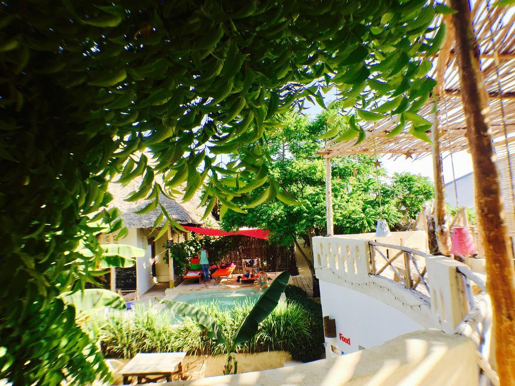 Zanzistar Lodge