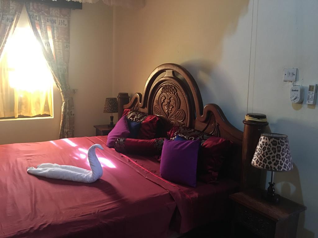 Mermaids Cove Beach & Spa Hotel Uroa
