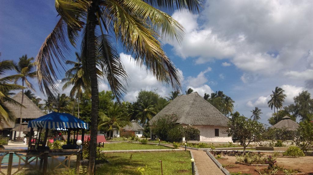 Mermaids Cove Beach & Spa 4* Uroa