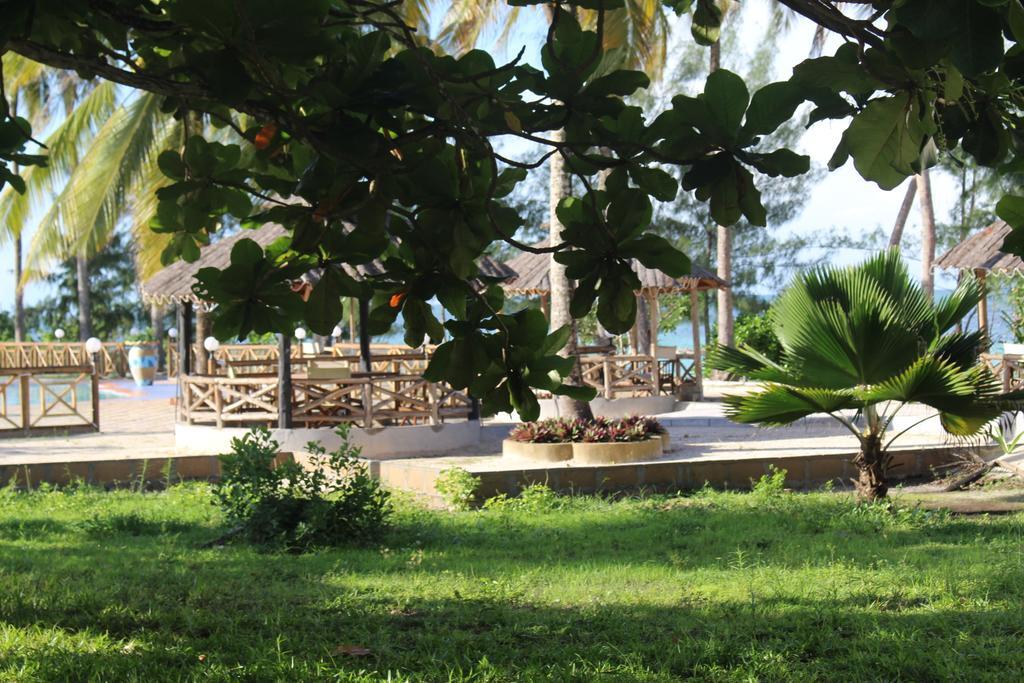Mermaids Cove Beach & Spa Hotel 4*