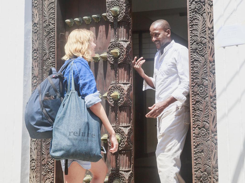 To Stone Town Hostel