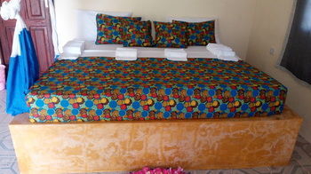 Blue Earth Lodge