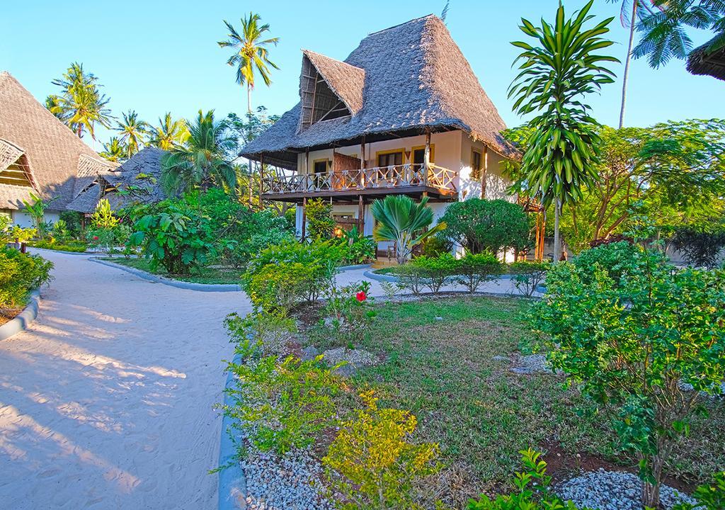 Bay Hotel Pongwe