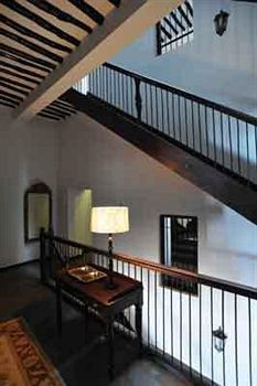 Kisiwa House Hotel
