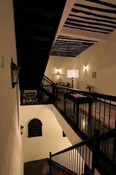 Kisiwa House Hotel 4*