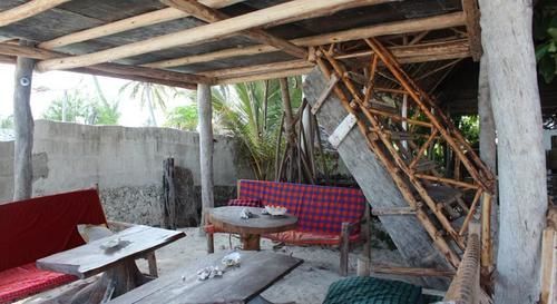Nyamkwi White Sands Hotel 2*
