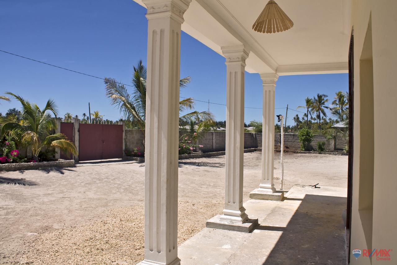 Bazi's House