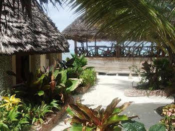 Resort Jambiani White Sands 3*