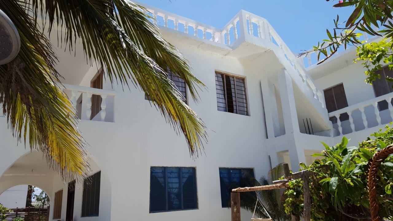Mina Beachhouse Bed & Breakfast