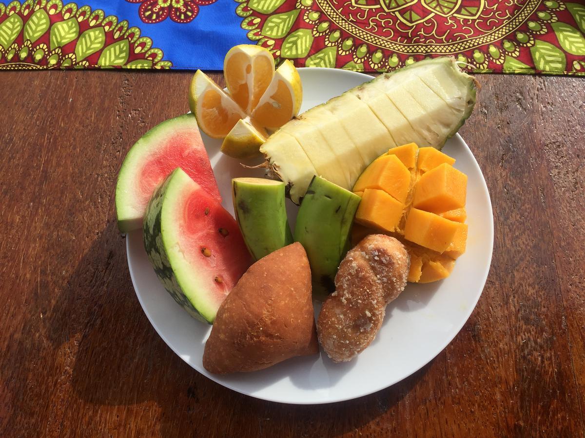 Habibis Bottle House Bed & Breakfast 2*