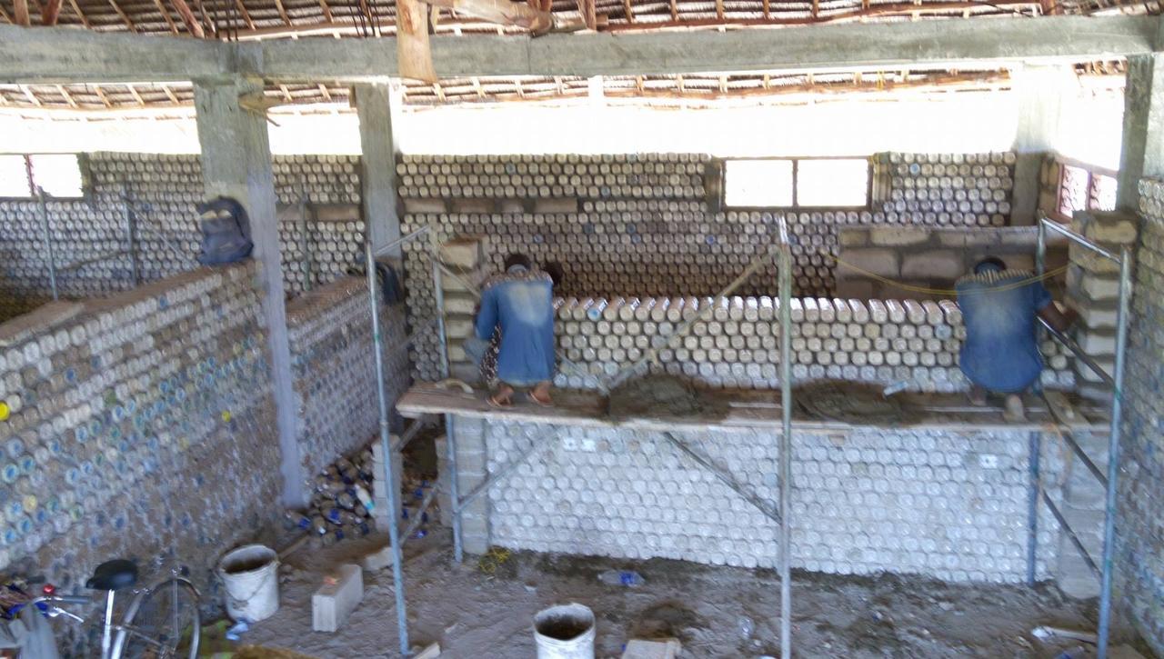 Habibis Bottle House 2*