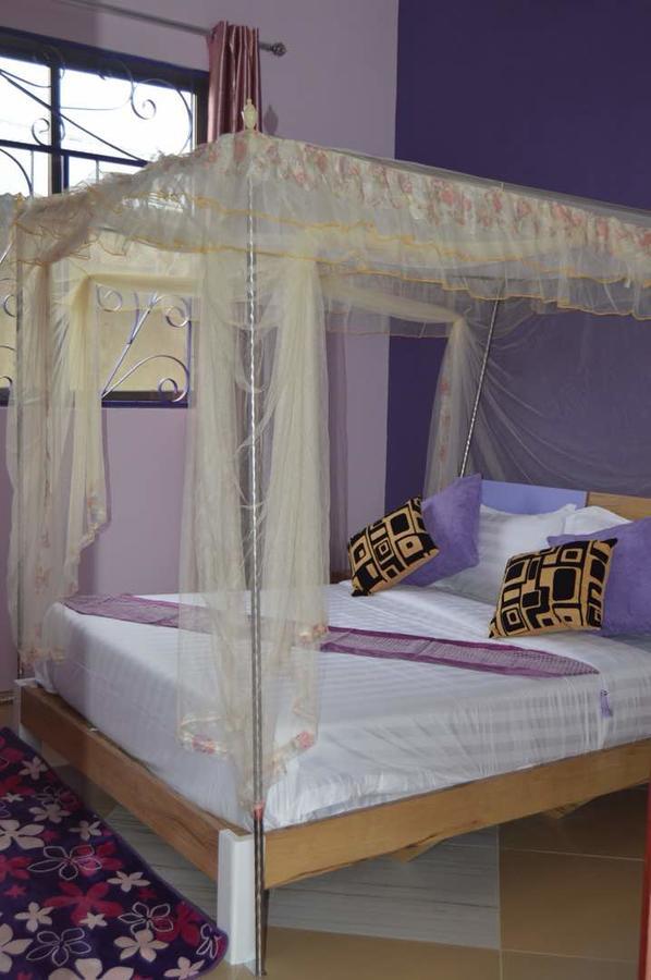 Dalma Zambarau Zanzibar