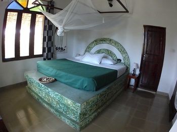 Moonshine Hotel 3*
