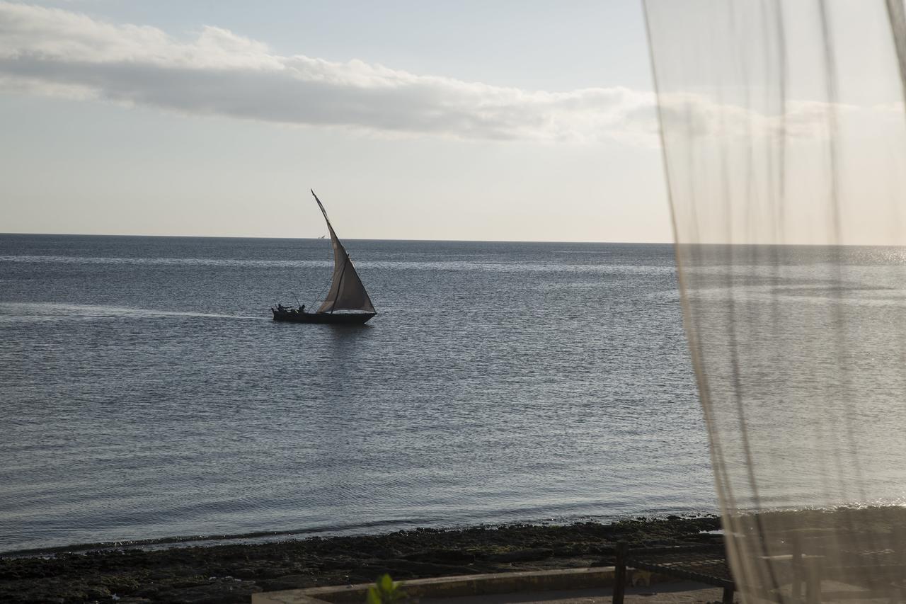 Hotel The Island Sea View 3*