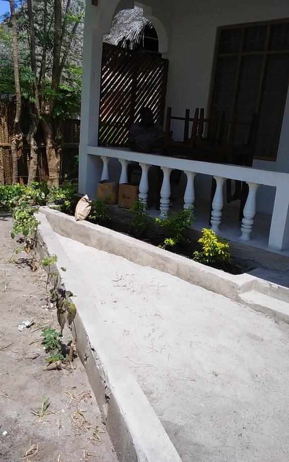 Bed & Breakfast Kivulini And Restaurant *