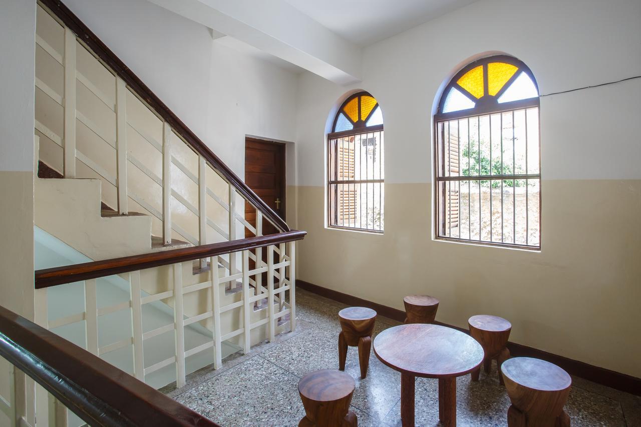 To Stone Town Hostel Zanzibar