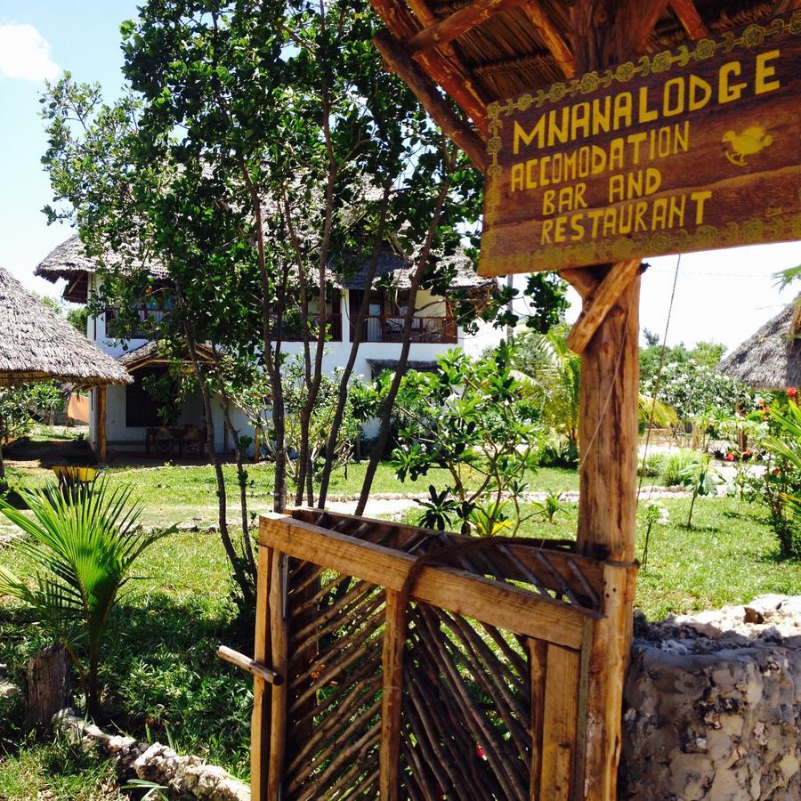 Mnana Hotel 3*