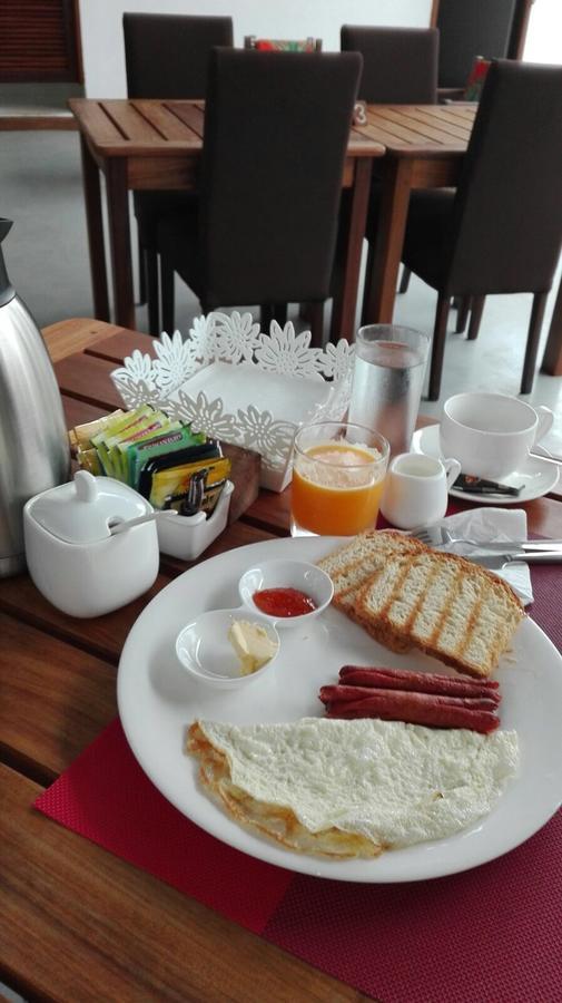 27 Cafe Airport