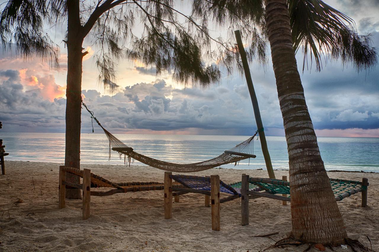 Mermaids Cove Beach & Spa Hotel 4*