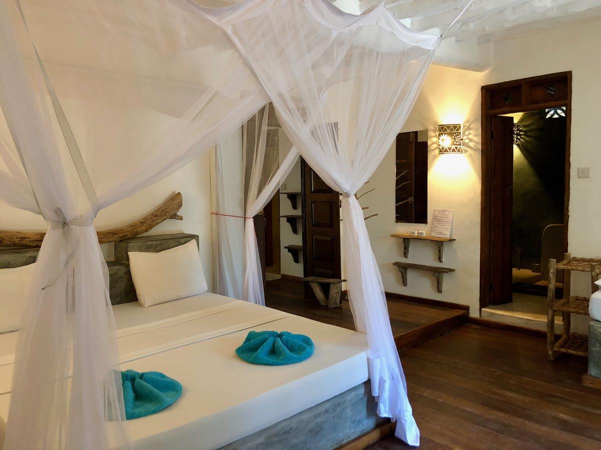 Zanzistar Lodge 3*