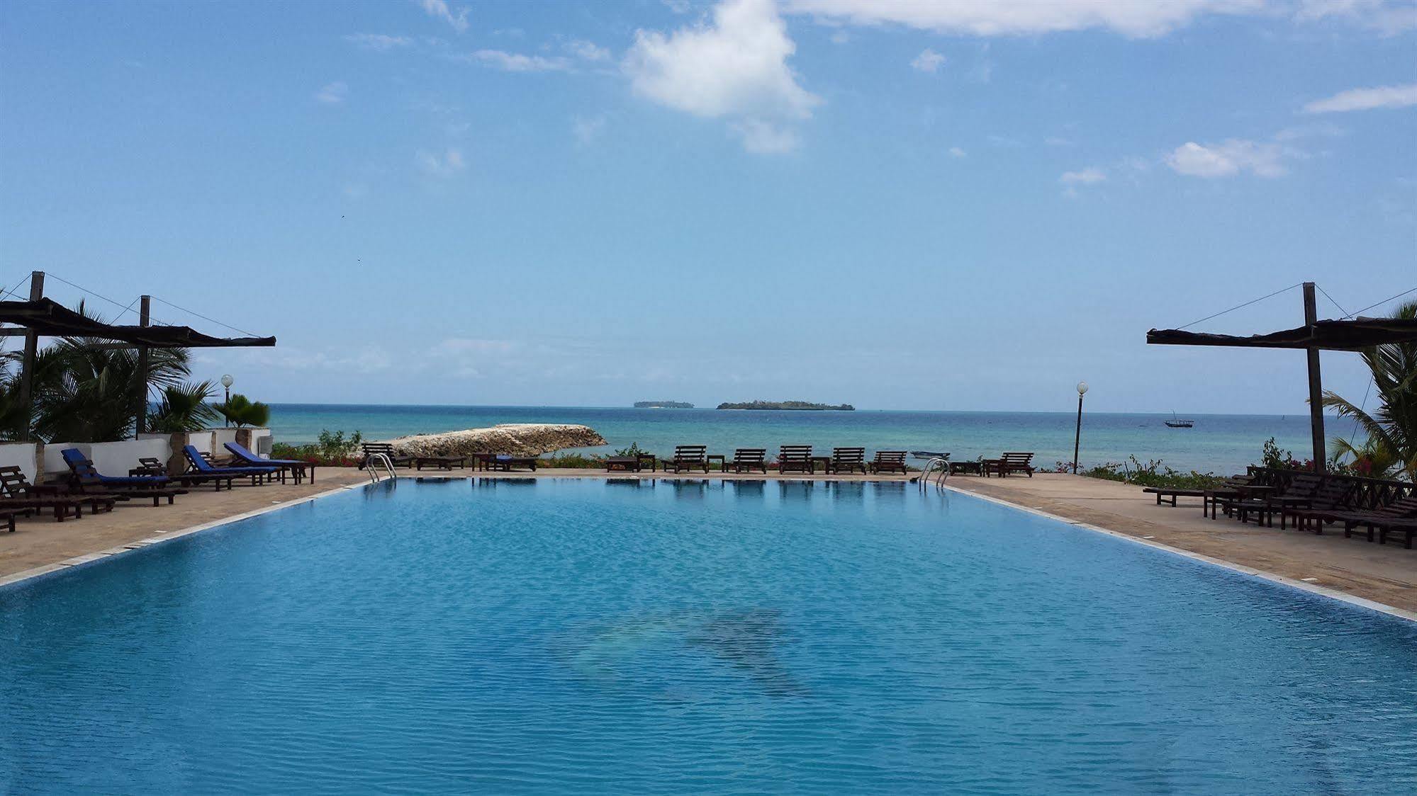 Mtoni Marine Hotel 5*