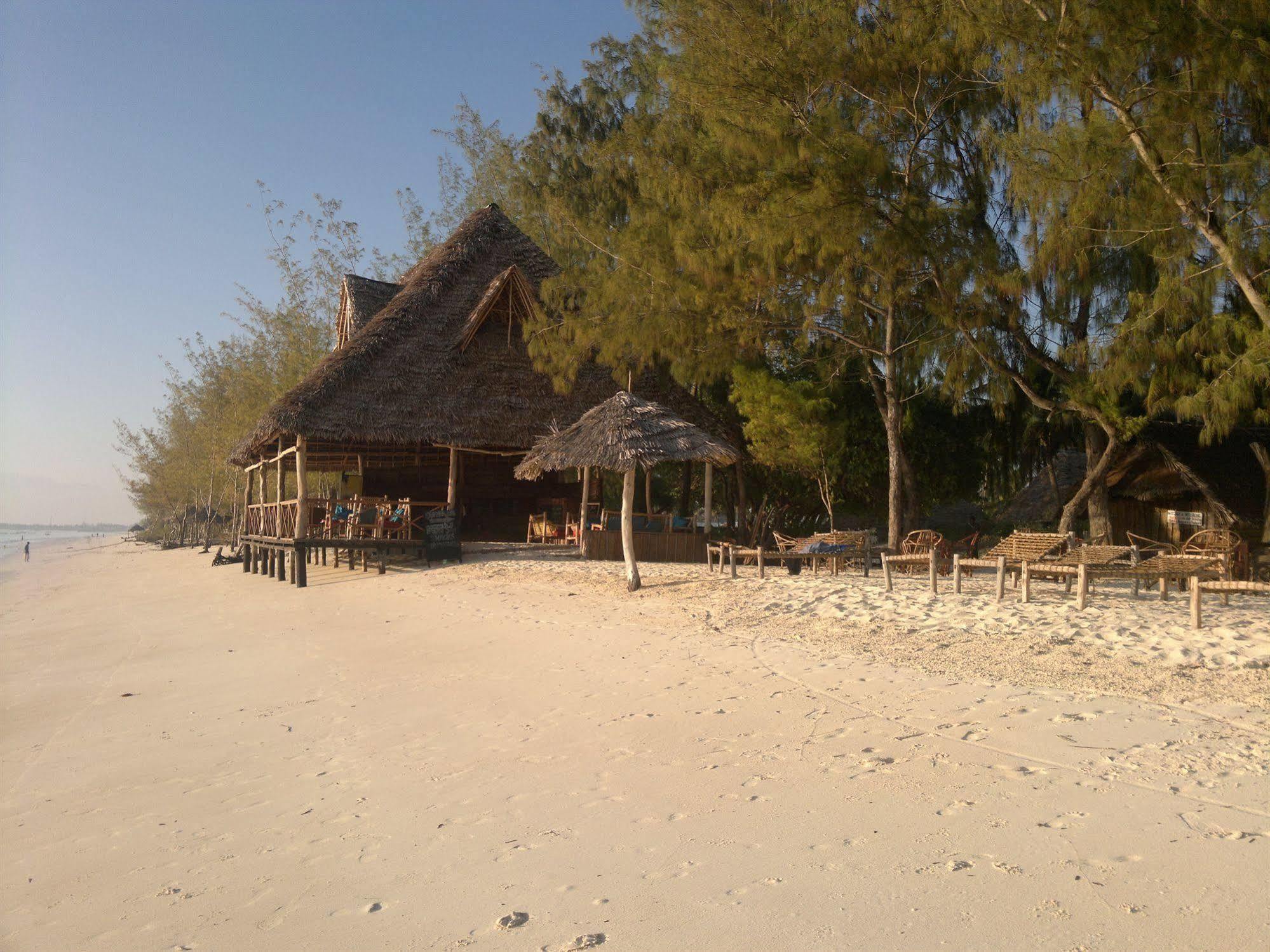 Hotel Ndame 2*