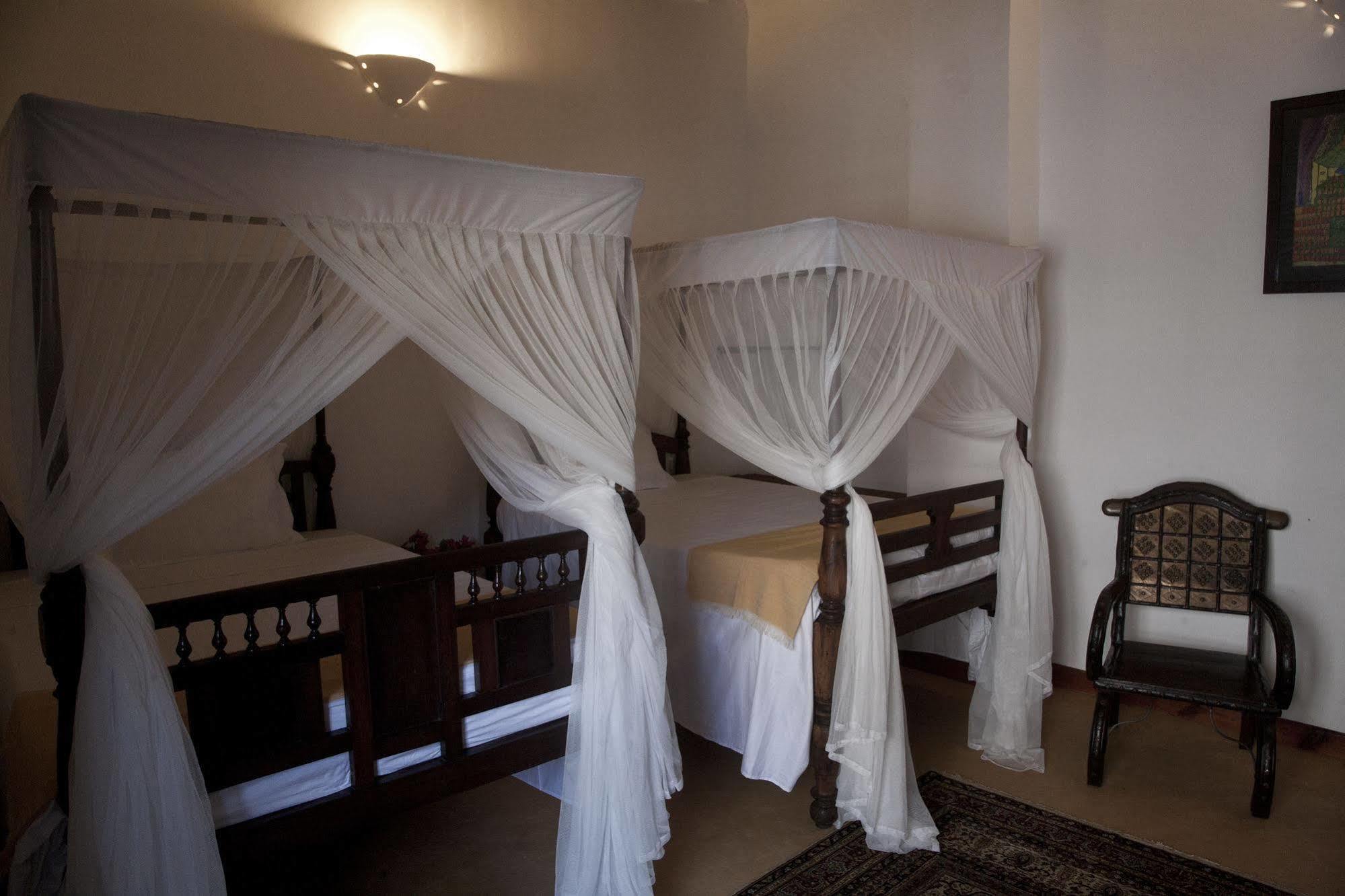 Bed & Breakfast Hiliki House 3*