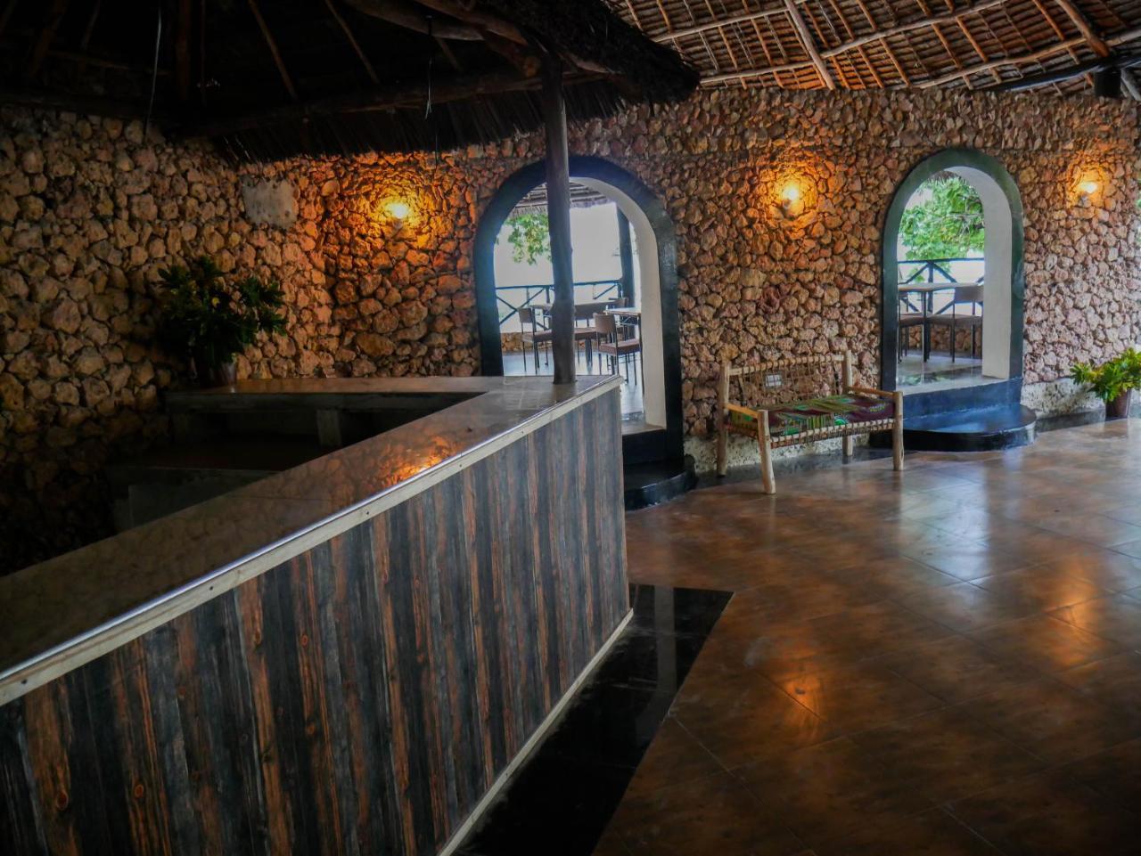 Hotel Sherekea Bwejuu