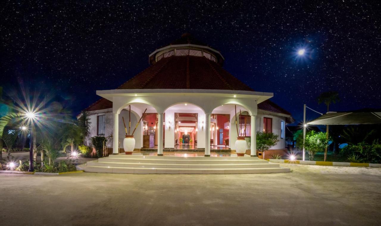 Hotel Azao & 4*