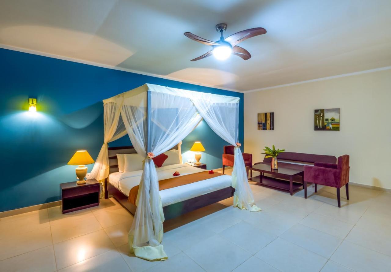 Hotel Azao & Pongwe