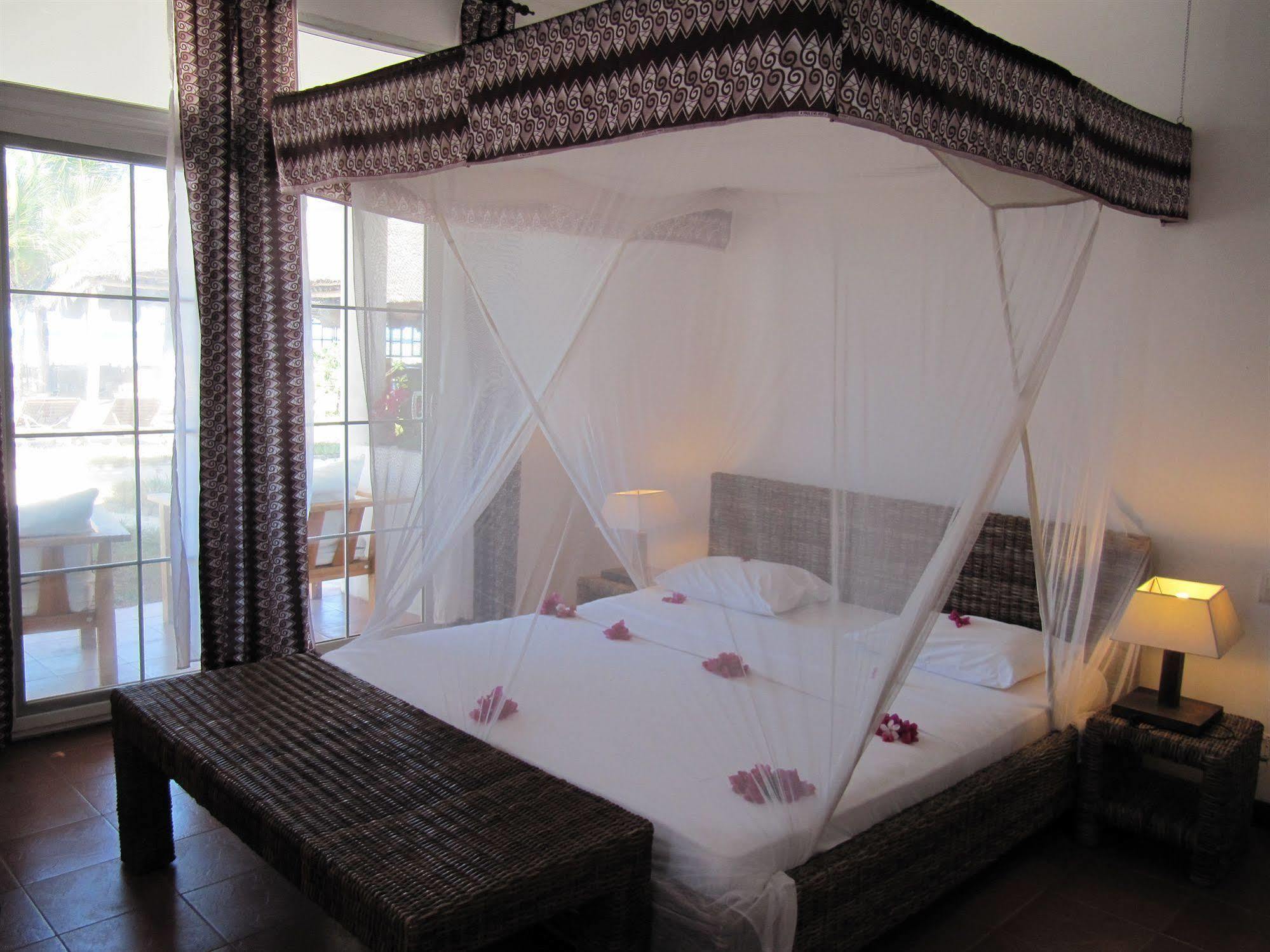 Albatross Ocean View Hotel Dongwe