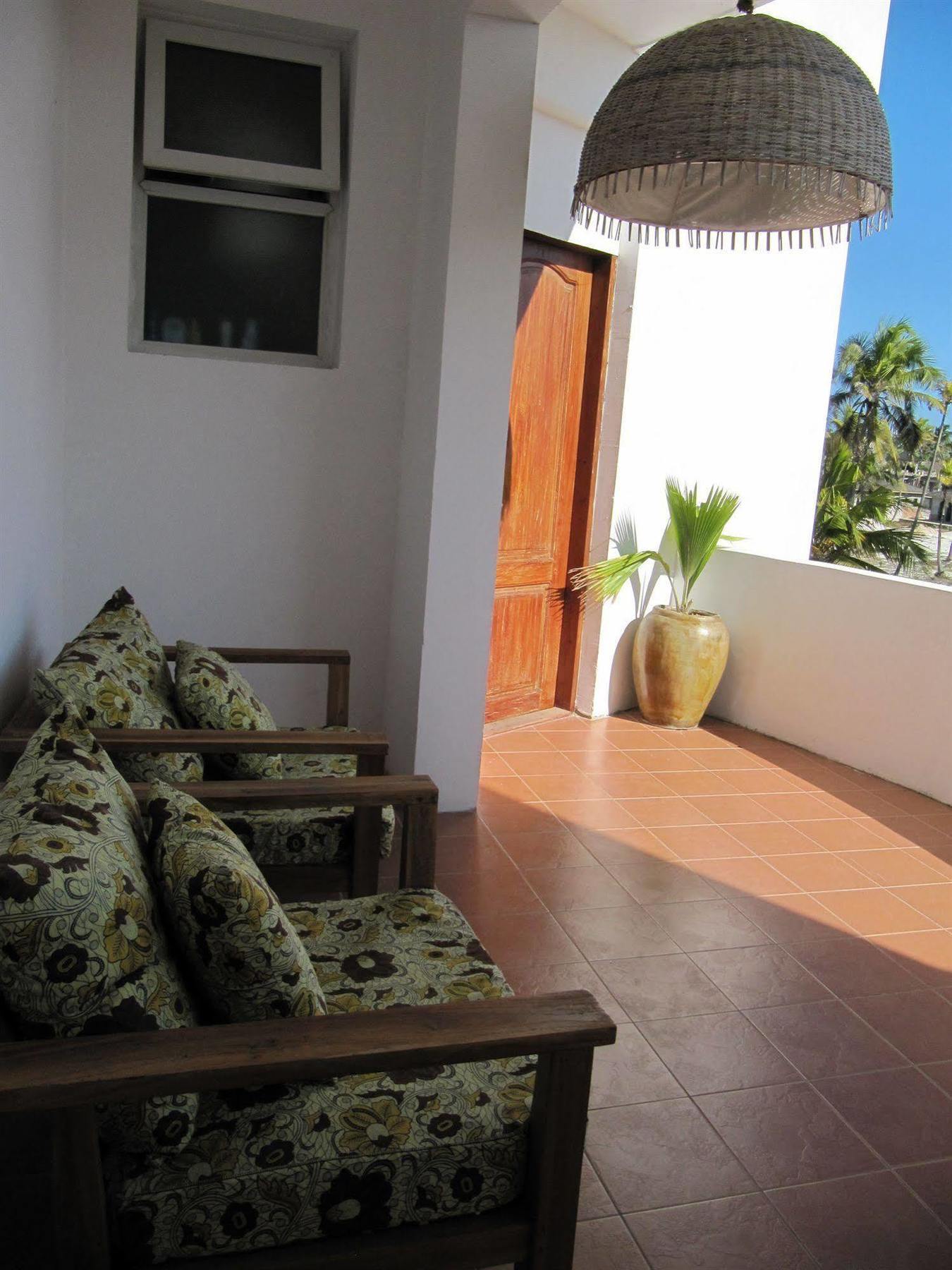Albatross Ocean View Hotel 4*