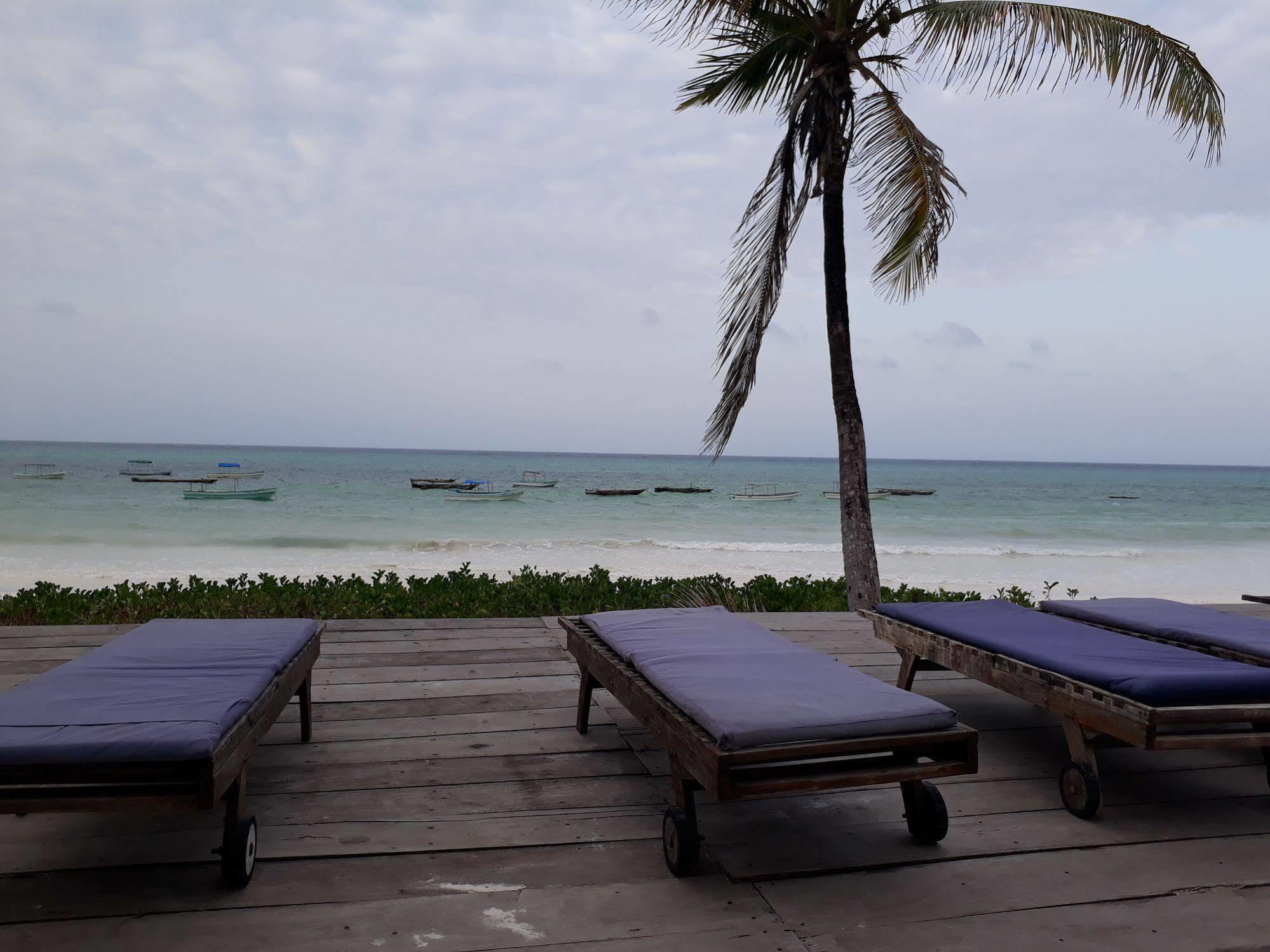 Albatross Ocean View Hotel