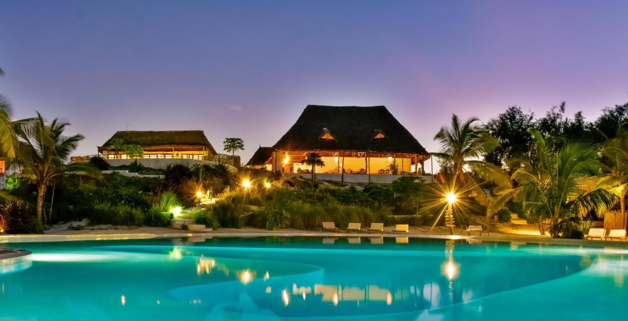 Zanbluu Lodge