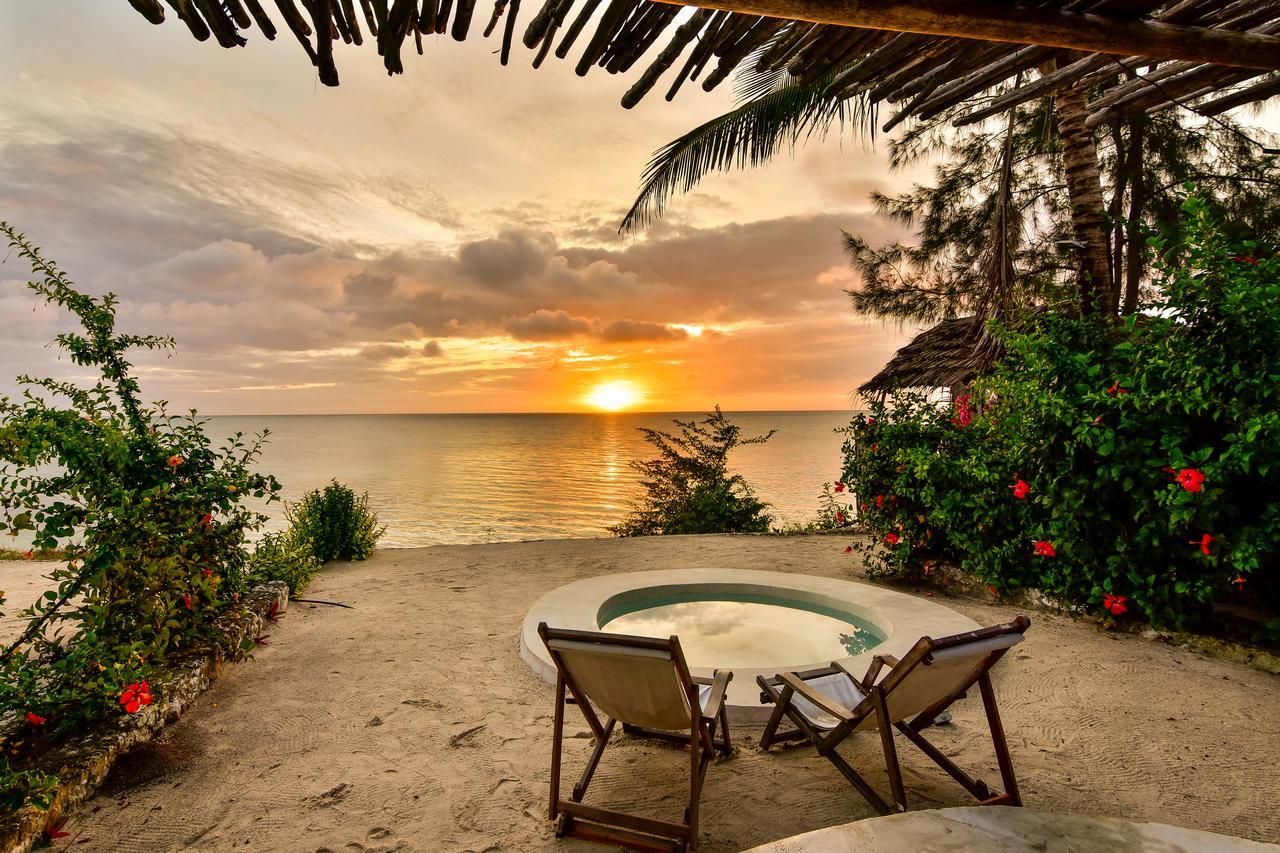 Zanbluu Lodge