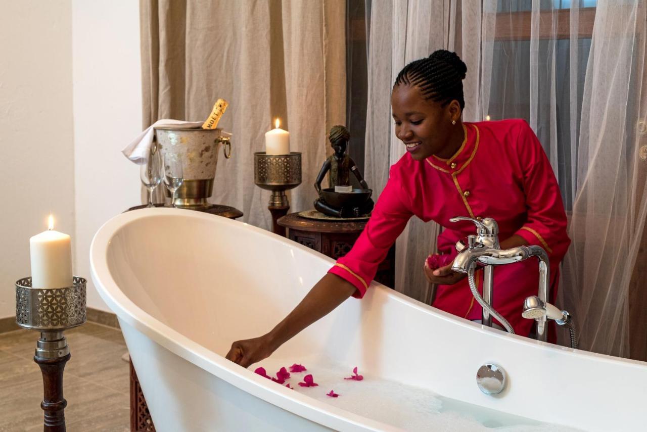 Tikitam Palms Boutique Hotel Pongwe
