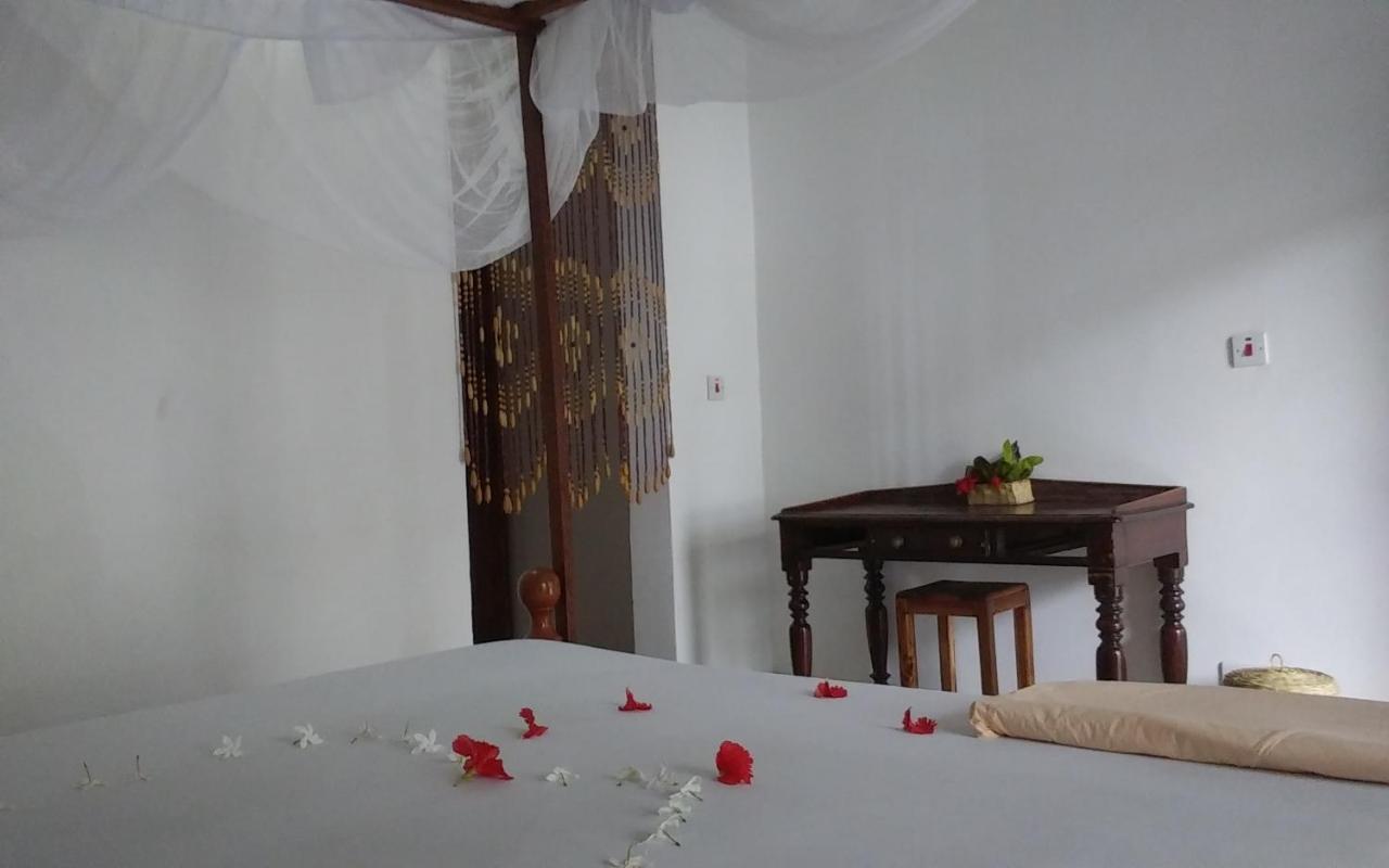 Kivulini And Restaurant Bed & Breakfast