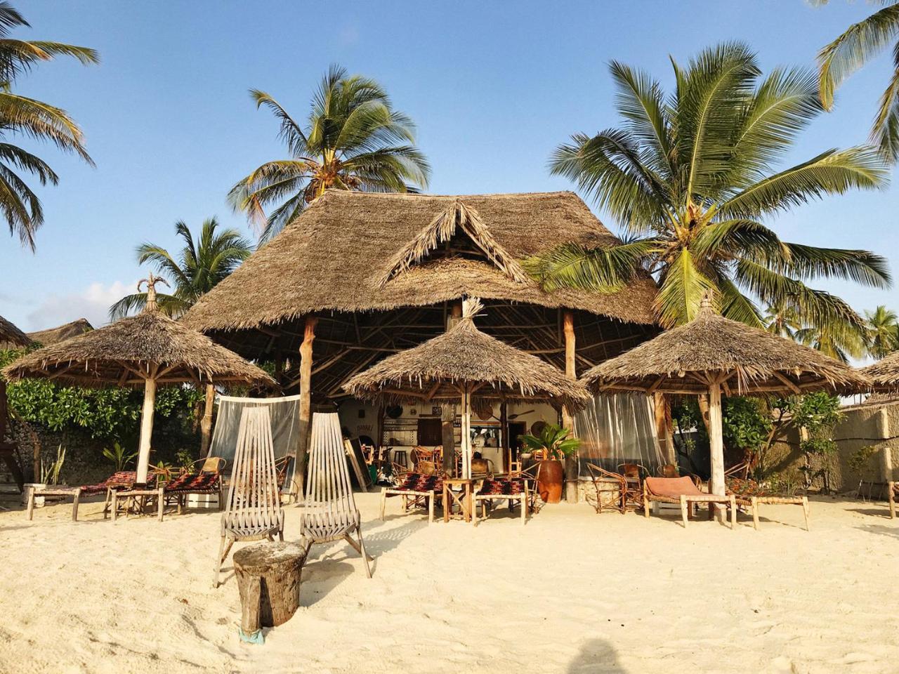 Bahari Bed & Breakfast