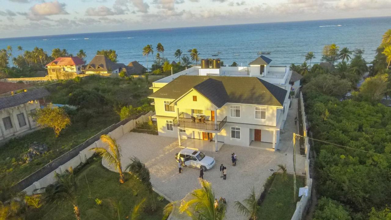 Sea Crest Hotel