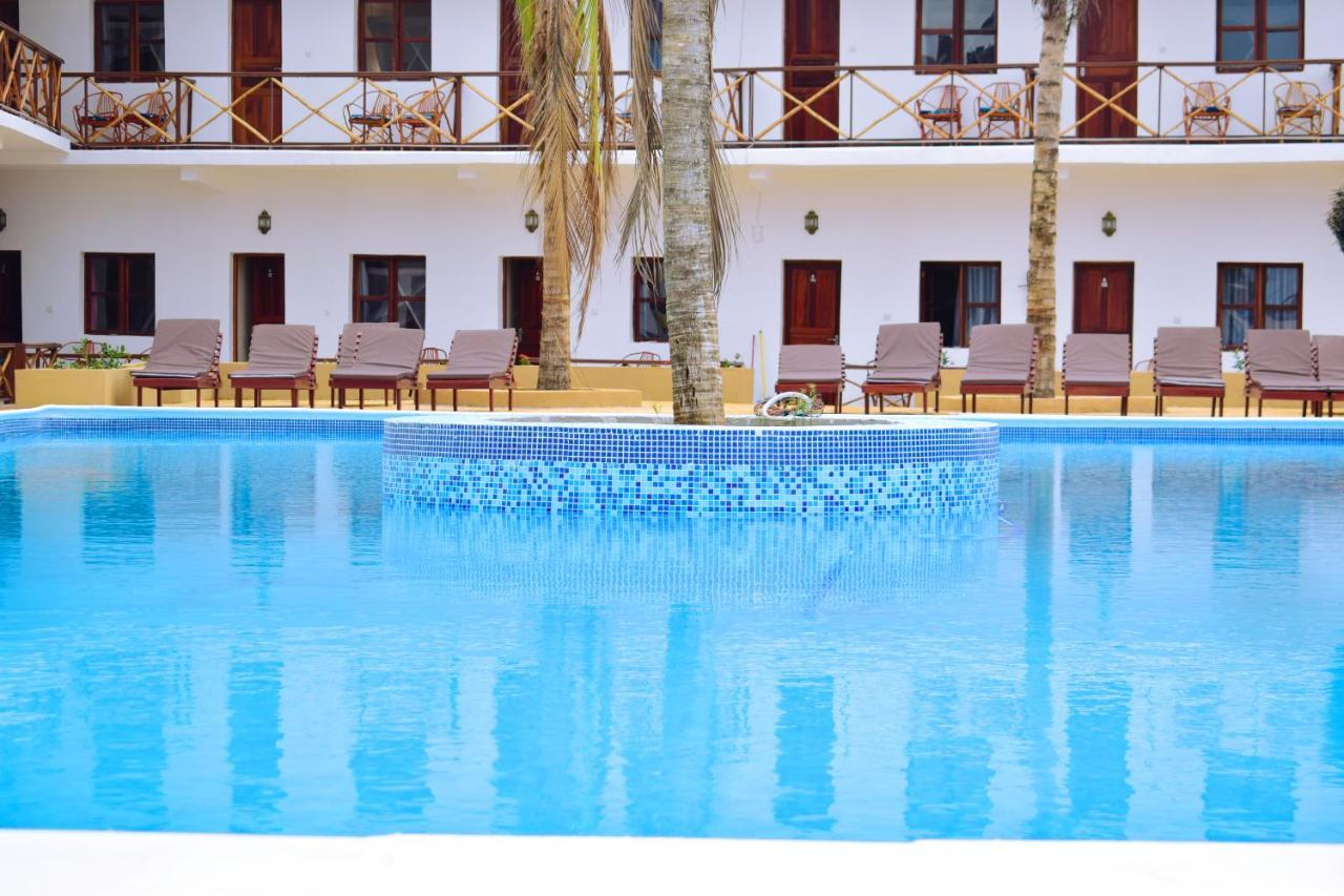 Hotel Amaan 3*